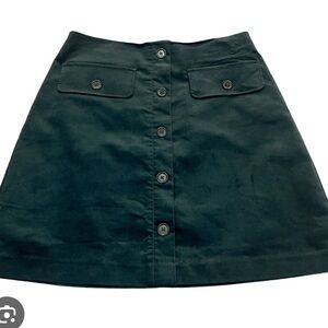 Banana Republic size 8 hunter green velvet mini skirt